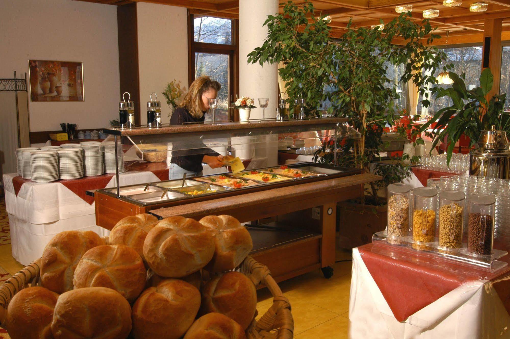 Hotel Europarkhotel International 4*